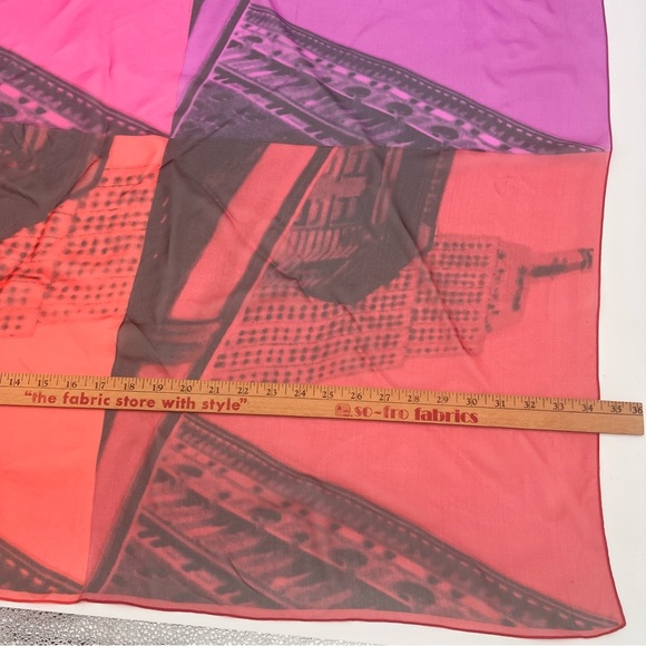 Vintage DKNY Donna Karan Silk Scarf 34” Empire State NYC Pink Red Square - Picture 8 of 8